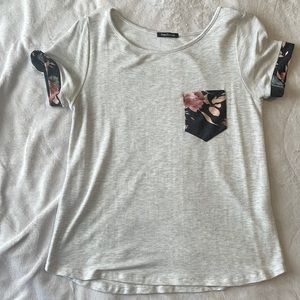 Grey blouse with flower print